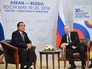 Президент России Владимир Путин и премьер-министр Королевства Таиланд Прают Чан-оча Президент России Владимир Путин и премьер-министр Королевства Таиланд Прают Чан-оча
