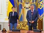 Надежда Савченко и Пётр Порошенко Надежда Савченко и Пётр Порошенко