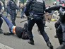 Полиция Франции разгоняет митинг Полиция Франции разгоняет митинг