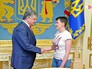 Пётр Порошенко и Надежда Савченко Пётр Порошенко и Надежда Савченко