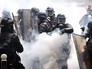 Полиция Франции разгоняет митинг Полиция Франции разгоняет митинг