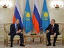 Президент России Владимир Путин и президент Казахстана Нурсултан Назарбаев во время встречи Президент России Владимир Путин и президент Казахстана Нурсултан Назарбаев во время встречи