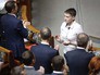 Надежда Савченко во время выступления на заседании Верховной Рады Украины Надежда Савченко во время выступления на заседании Верховной Рады Украины