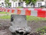 Вандалы повалили и обезглавили памятник Ленину Вандалы повалили и обезглавили памятник Ленину