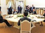 Президент России Владимир Путин на неформальном ужине с бывшим президентом Франции Николя Саркози Президент России Владимир Путин на неформальном ужине с бывшим президентом Франции Николя Саркози