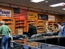 Магазин оружия в США Магазин оружия в США