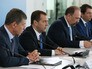 Председатель правительства РФ Дмитрий Медведев проводит совещание по вопросу внедрения энергоэффективного оборудования в сферу ЖКХ Председатель правительства РФ Дмитрий Медведев проводит совещание по вопросу внедрения энергоэффективного оборудования в сферу ЖКХ