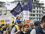 Участники демонстрации в Лондоне против выхода Великобритании из состава ЕС Участники демонстрации в Лондоне против выхода Великобритании из состава ЕС