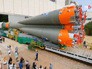 Подготовка ракеты-носителя "Союз" к запуску Подготовка ракеты-носителя "Союз" к запуску