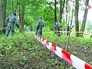 Саперы проводят разминирование Саперы проводят разминирование