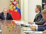 Президент России Владимир Путин на совещании с членами Правительства Президент России Владимир Путин на совещании с членами Правительства