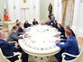 Президент России Владимир Путин на встрече с руководителями фракций Госдумы Президент России Владимир Путин на встрече с руководителями фракций Госдумы
