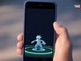 Люди, играющие в Pokemon GO Люди, играющие в Pokemon GO