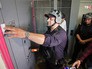Полицейские звонят в дверь Полицейские звонят в дверь