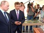 Президент России Владимир Путин и министр транспорта Максим Соколов Президент России Владимир Путин и министр транспорта Максим Соколов