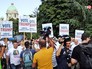 Митинг в Сербии в поддержку Дональда Трампа Митинг в Сербии в поддержку Дональда Трампа