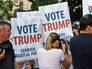 Митинг в Сербии в поддержку Дональда Трампа Митинг в Сербии в поддержку Дональда Трампа