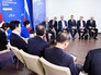 Президент России Владимир Путин и президент Республики Корея Пак Кын Хе Президент России Владимир Путин и президент Республики Корея Пак Кын Хе
