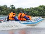Спасатели МЧС на моторной лодке Спасатели МЧС на моторной лодке