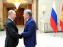 Президент России Владимир Путин и президентом Киргизии Алмазбеком Атамбаевым Президент России Владимир Путин и президентом Киргизии Алмазбеком Атамбаевым