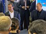 Владимир Путин и Дмитрий Медведев в избирательном штабе "Единой России" Владимир Путин и Дмитрий Медведев в избирательном штабе "Единой России"