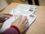 Подсчет голосов на одном из избирательных участков Подсчет голосов на одном из избирательных участков