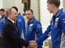 Президент РФ Владимир Путин во время встречи с организаторами ралли "Шелковый путь" и представителями команды "КамАЗ-Мастер" в Кремле Президент РФ Владимир Путин во время встречи с организаторами ралли "Шелковый путь" и представителями команды "КамАЗ-Мастер" в Кремле