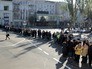 Жители Донецка на церемонии прощания с командиром ополчения ДНР Арсеном Павловым ("Моторола") Жители Донецка на церемонии прощания с командиром ополчения ДНР Арсеном Павловым ("Моторола")
