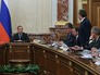 Председатель правительства России Дмитрий Медведев проводит заседание Председатель правительства России Дмитрий Медведев проводит заседание