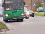 Инсектор ДПС проверяет нелегальный автобус Инсектор ДПС проверяет нелегальный автобус