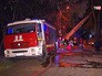 Пожарные машины на месте возгорания Пожарные машины на месте возгорания