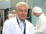 Сергей Собянин в научной лаборатории Сергей Собянин в научной лаборатории