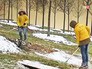 Субботник у памятника князю Владимиру в Москве Субботник у памятника князю Владимиру в Москве
