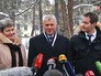 Экипаж экспедиции на МКС: российский космонавт Олег Новицкий, француз Тома Песке и американка Пегги Уитсон Экипаж экспедиции на МКС: российский космонавт Олег Новицкий, француз Тома Песке и американка Пегги Уитсон