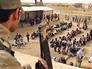 Жители Ирака под военным арестом Жители Ирака под военным арестом