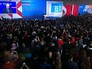 Владимир Путин на форуме активных граждан "Сообщество" Владимир Путин на форуме активных граждан "Сообщество"