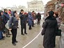 Туристы возле памятника святому равноапостольному князю Владимиру на Боровицкой площади Туристы возле памятника святому равноапостольному князю Владимиру на Боровицкой площади