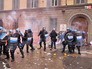 Столкновения полиции Италии с протестующими Столкновения полиции Италии с протестующими