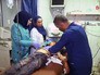Врачи пытаются спасти пострадавших при обстреле жилых кварталов в Сирии Врачи пытаются спасти пострадавших при обстреле жилых кварталов в Сирии