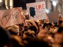 Участники акции протеста у небоскреба "Трамп Тауэр" в Нью-Йорке Участники акции протеста у небоскреба "Трамп Тауэр" в Нью-Йорке