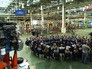 Президент России Владимир Путин во время посещения Ярославского моторного завода Президент России Владимир Путин во время посещения Ярославского моторного завода