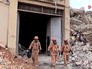Военные специалисты выявляют следы химоружия примененного в Сирии Военные специалисты выявляют следы химоружия примененного в Сирии