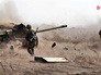 Украинские военные ведут военные действия в Донбассе Украинские военные ведут военные действия в Донбассе