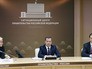 Председатель правительства России Дмитрий Медведев проводит совещание в режиме видеоконференции с участие субъектов РФ о ситуации с задолженностью по заработной плате Председатель правительства России Дмитрий Медведев проводит совещание в режиме видеоконференции с участие субъектов РФ о ситуации с задолженностью по заработной плате