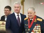 Сергей Собянин вручил знак "Почетный гражданин Москвы" Ивану Слухаю Сергей Собянин вручил знак "Почетный гражданин Москвы" Ивану Слухаю