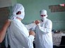 Хирурги проводят операцию на Украине Хирурги проводят операцию на Украине