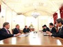 Президент России Владимир Путин на в стрече с главой МИД Японии Фумио Кисидой Президент России Владимир Путин на в стрече с главой МИД Японии Фумио Кисидой