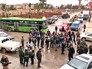 Жители Алеппо возвращаются в город Жители Алеппо возвращаются в город
