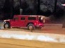 Автохулиганы на Hummer во время движения по газону рядом со зданием МГУ Автохулиганы на Hummer во время движения по газону рядом со зданием МГУ