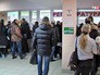 Очередь в регистратуру в поликлинике Очередь в регистратуру в поликлинике